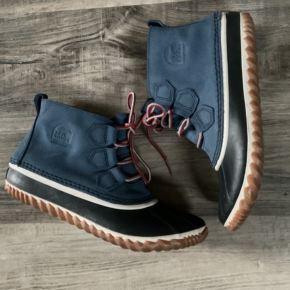 Blue Sorel Out N About Boots Womens Size 8.5 Ankle Duck Waterproof Rain